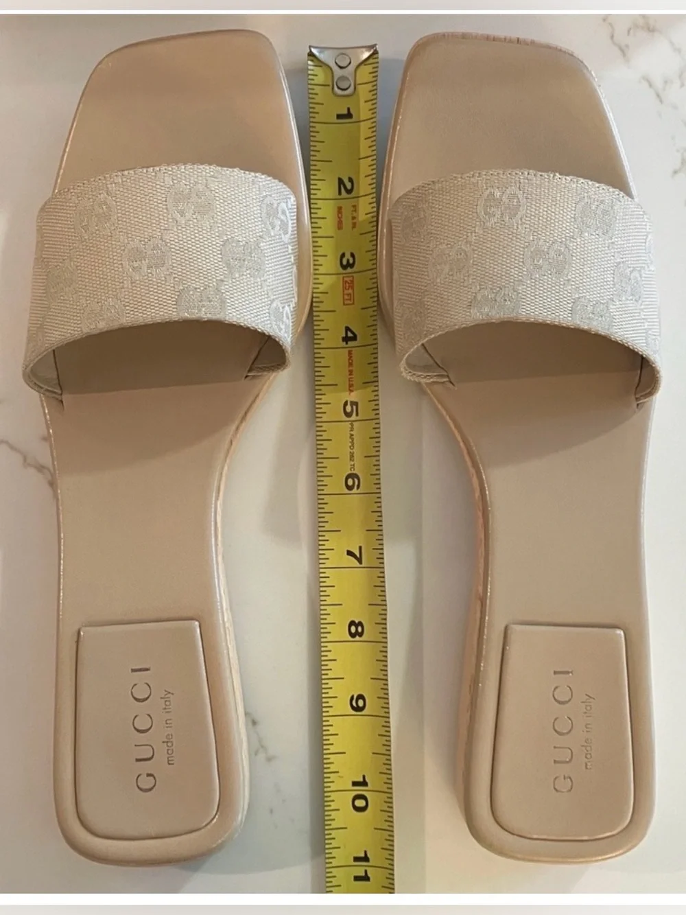 Gucci Beige Monogram Slide Sandals 9.5 - Picture 12 of 16